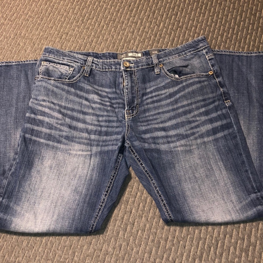 NWOT Men’s Buckle bootcut Jeans - Picture 2 of 12